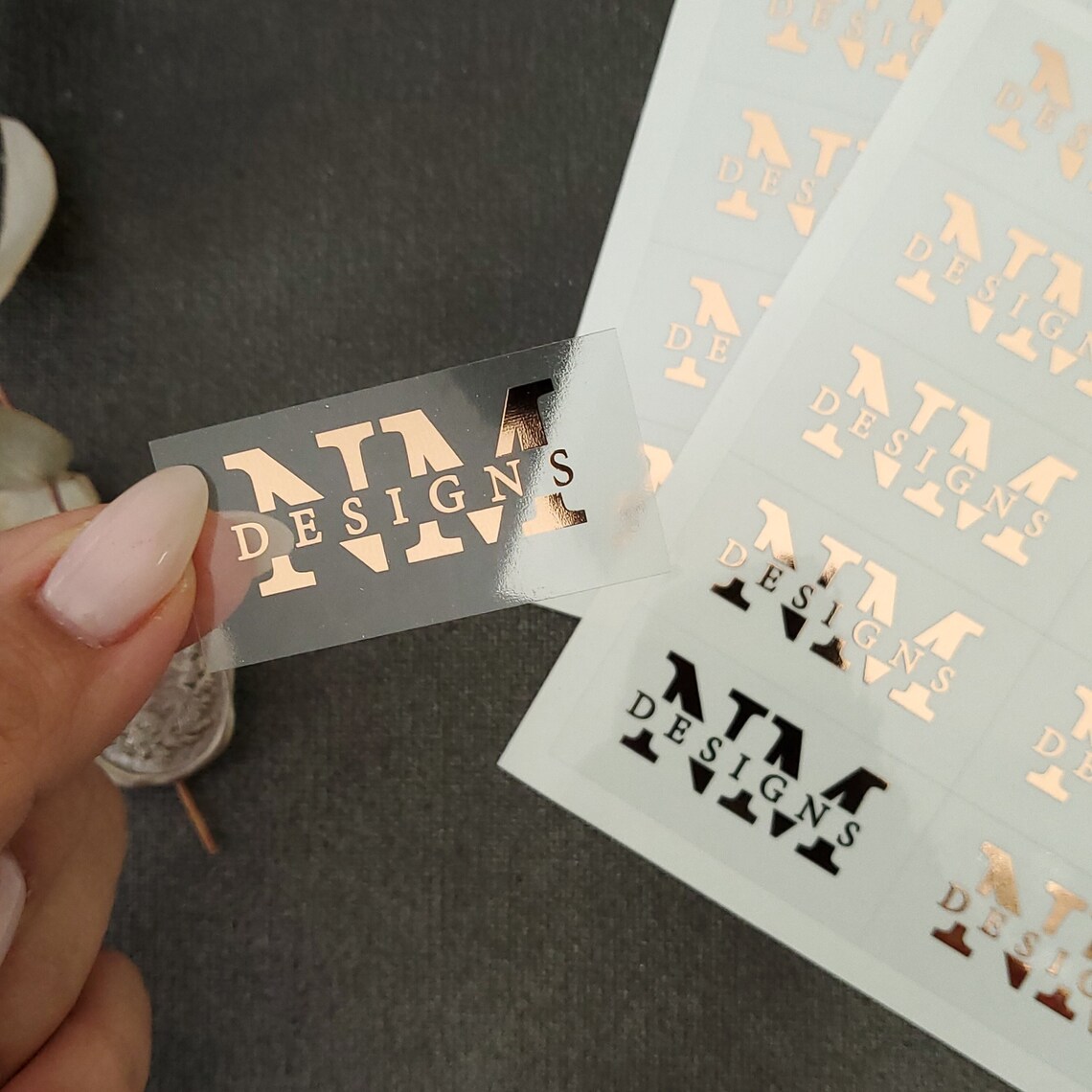 Przezroczyste botaniczne nakle – Wedding Envelopes recenzja i cena